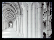 Déambulatoire de la cathédrale Notre-Dame de Laon (Aisne).