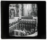 Basilique Saint-Pierre du Vatican, intérieur de la confession près du baldaquin.