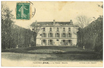 Mandres. La Maison blanche.