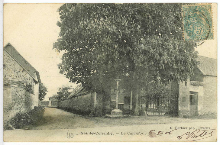 Sainte-Colombe-la-Campagne. Le Carrefour.