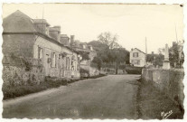 Fiquefleur-Equainville. Route de Beuzeville.