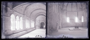Galerie du cloître de l'abbaye de Montmajour à Arles (Bouches-du-Rhône).