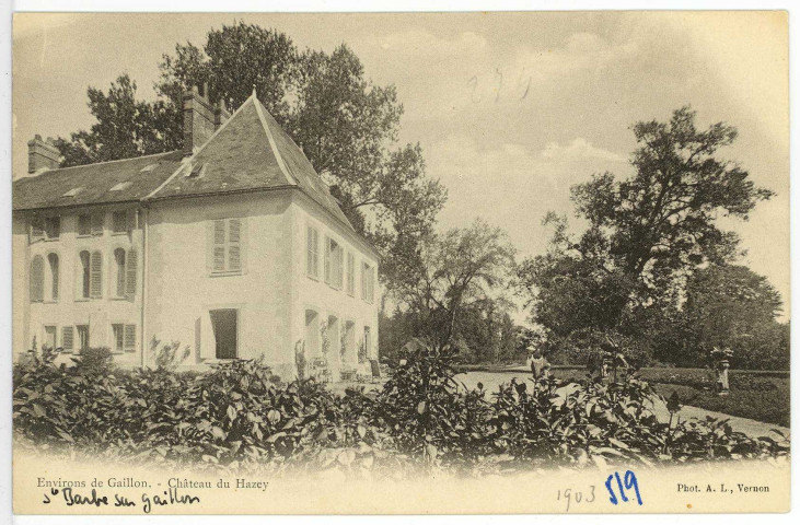 Sainte-Barbe-sur-Gaillon. Château du Hazey.