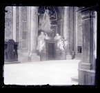 Vue générale de la ville de Rome (Italie) avec les colonnes du Bernin de la place Saint-Pierre.