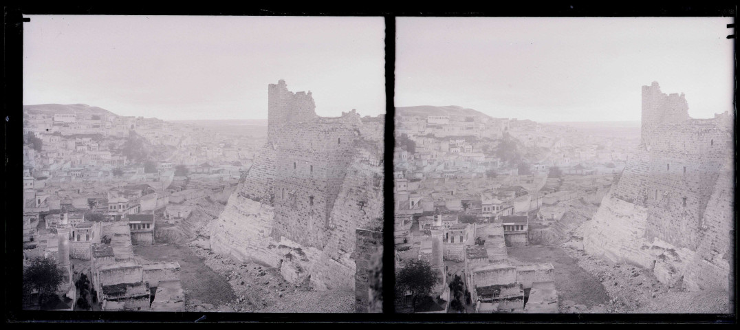 Vue de la ville de Biredjik (Turquie).