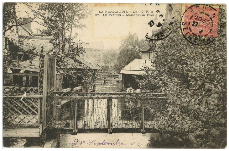 Louviers-Ville. Maisons sur l'eau.