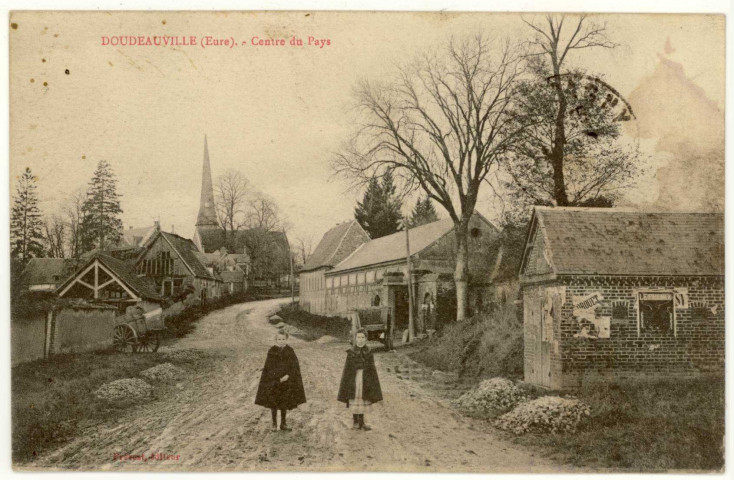 Doudeauville-en-Vexin. Centre du pays.