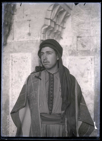 Jeune arabe à Alep (Syrie).