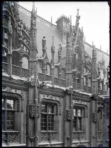 Détail de la façade du palais de justice de Rouen (Seine-Maritime).