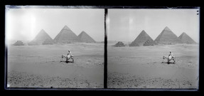 Vue générale des pyramides de Gizeh (Égypte).