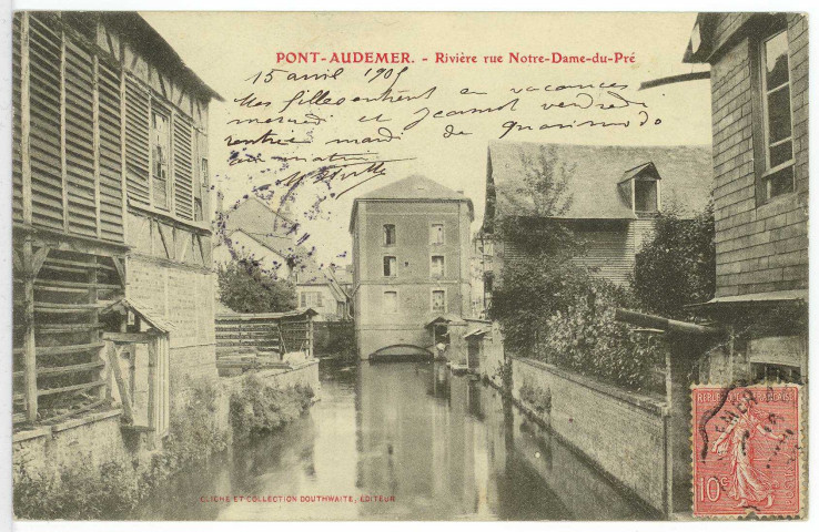 Pont-Audemer. Rivière rue Notre-Dame-du-Pré.