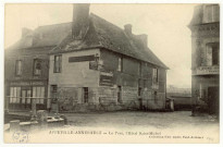 Appeville-Annebault. Hôtel Saint-Michel ; le Pont.