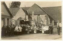 Fatouville-Grestain. Cérémonie religieuse.