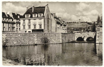 Evreux-Ville. Le Miroir d'Eau sur l'Iton.