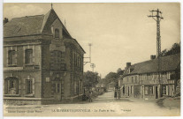 Fontaine-la-Soret. La Rivière Thibouville La Poste et rue de Brionne.