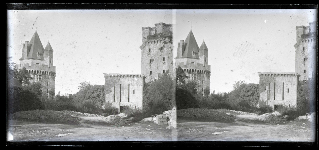 Château de Largoët, à Elven (Morbihan),