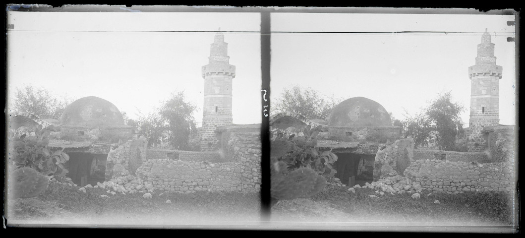 Vue extérieure de la mosquée d'Ascalon (Israël) en ruines.