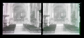 Intérieur d'église.