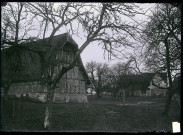 Chaumière et grange de la campagne d'Aclou (Eure).