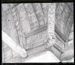 Engoulants sculptées dans les boiseries des voûtes de l'église de Puchay (Eure).