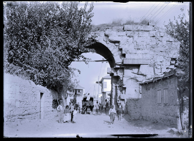 Porte Saint-Paul à Tarse (Turquie) (notice PA).