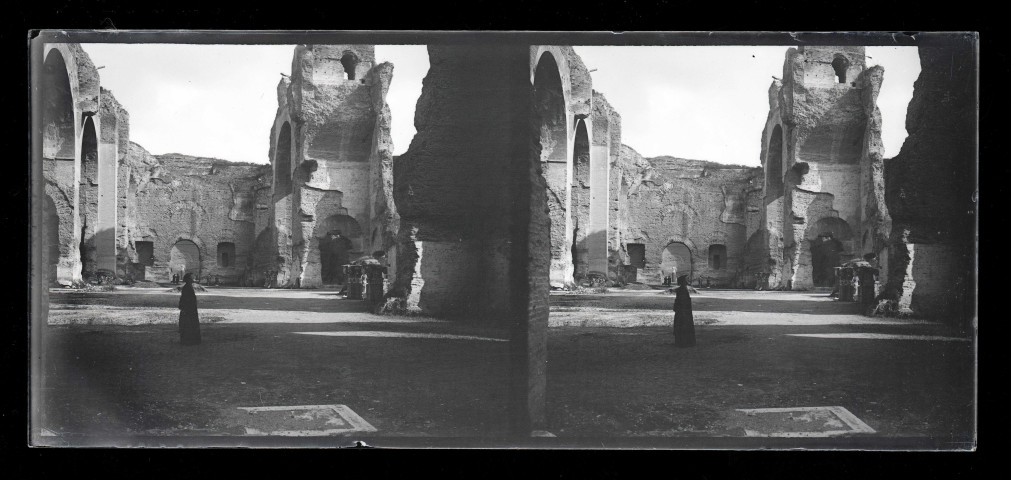 Ruines et vestiges de la basilique de Maxence et Constantin de Rome (Italie).
