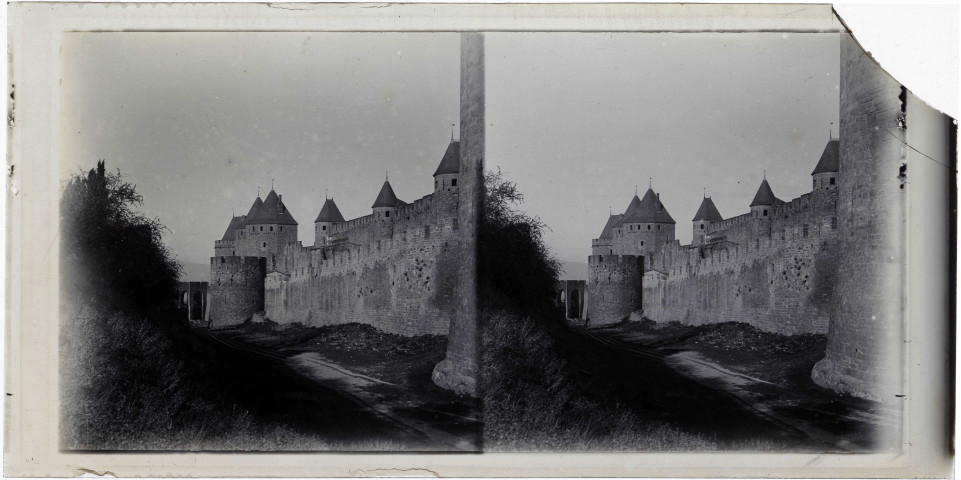 Tours et remparts de la Cité de Carcassonne.