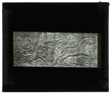 Musée du Louvre à Paris, stèle de la chasse au lion du palais du roi Assurbanipal à Ninive (Assyrie).