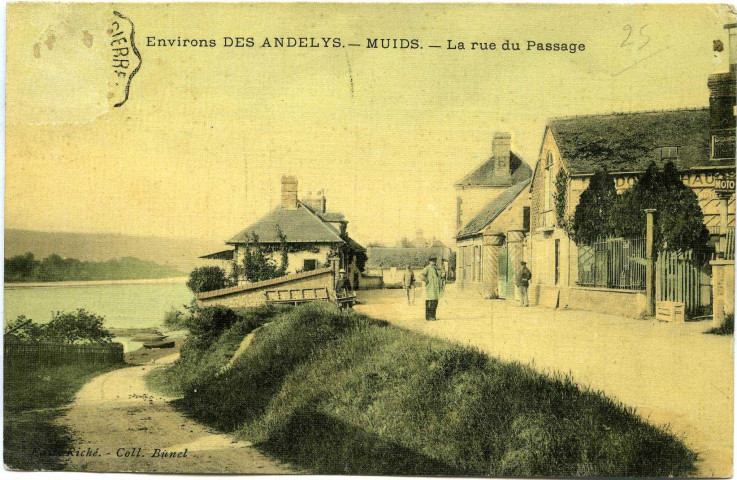 Muids. Muids - La Rue du Passage.
