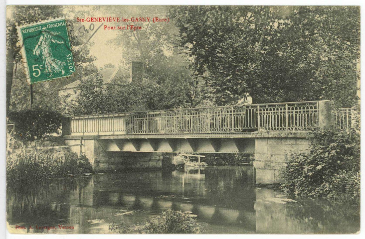Sainte-Geneviève-lès-Gasny. Pont sur l'Epte.