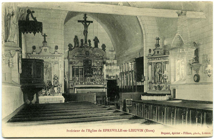 Epreville-en-Lieuvin. Intérieur de l'Eglise de Epreuville-en-Lieuvin.