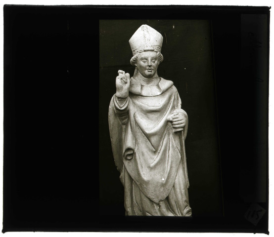 Église de Menneval (Eure), statuette de Saint-Évêque.