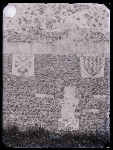 Église d'Épreville-en-Lieuvin (Eure), armoiries en damiers.