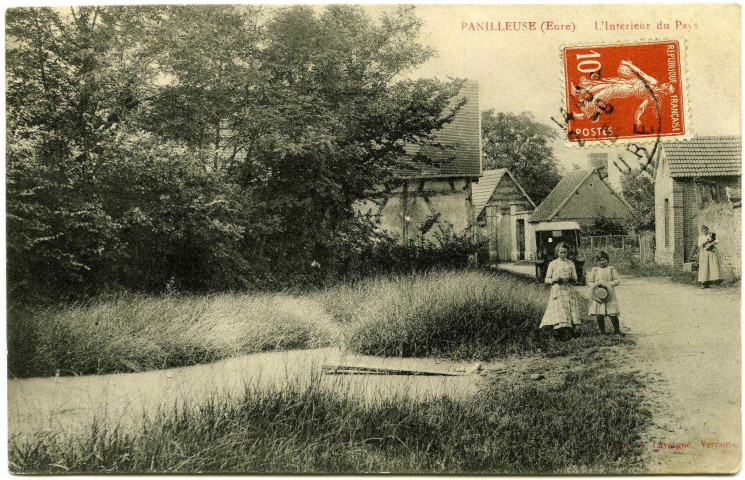 Panilleuse. L'Intérieur du Pays.