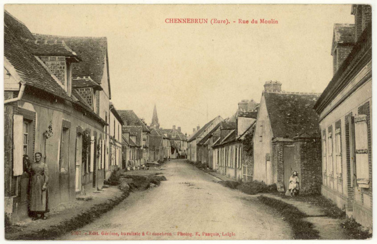 Chennebrun. Rue du Moulin.