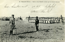 Guercif (Maroc) - Remise d'une médaille militaire par le Colonel Bavouzet