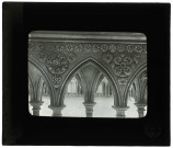 Abbaye du Mont-Saint-Michel (Manche), cloître, décoration des roses, détail.