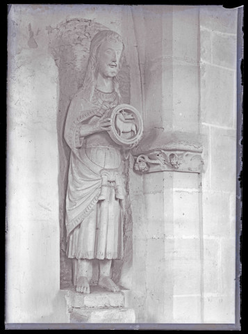Statue de Saint-Jean-Baptiste de l'église de Guiry-en-Vexin (Val-d'Oise).