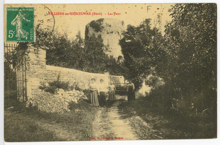Villiers-en-Désoeuvre. La Tour.