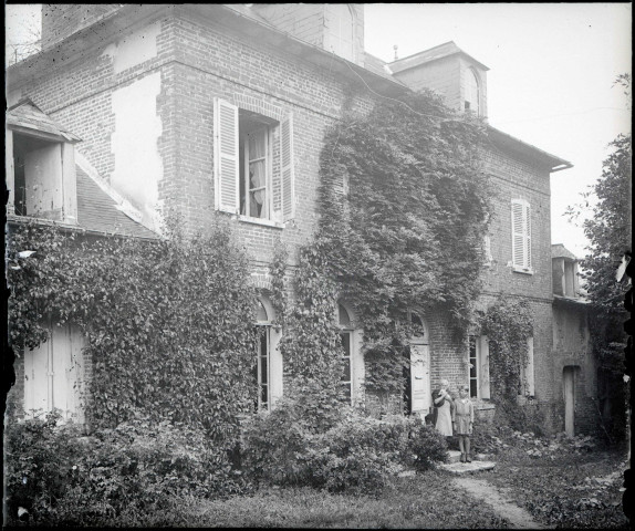 Presbytère de Rosay-de-Lieure (Eure).