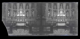 Intérieur de cathédrale italienne.