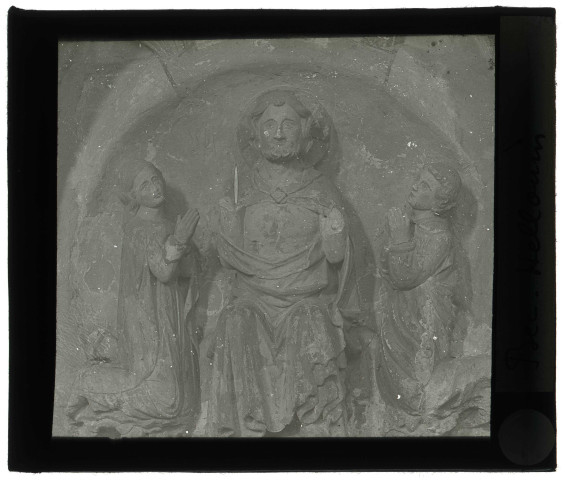 Abbaye Notre-Dame du Bec au Bec-Hellouin (Eure), groupe sculpté "Le Christ, la Vierge et Saint-Jean".