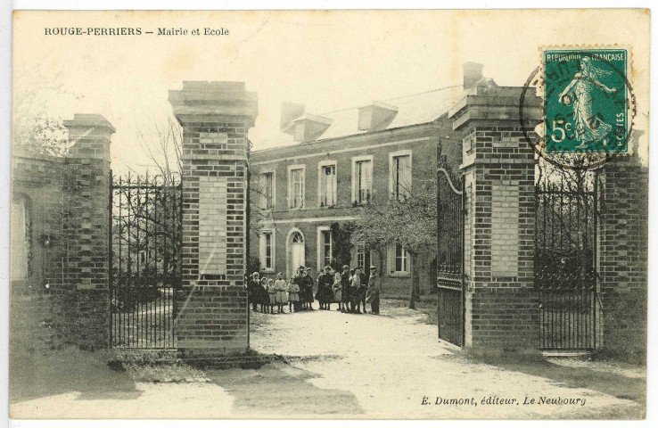 Rouge-Perriers. Mairie et Ecole.