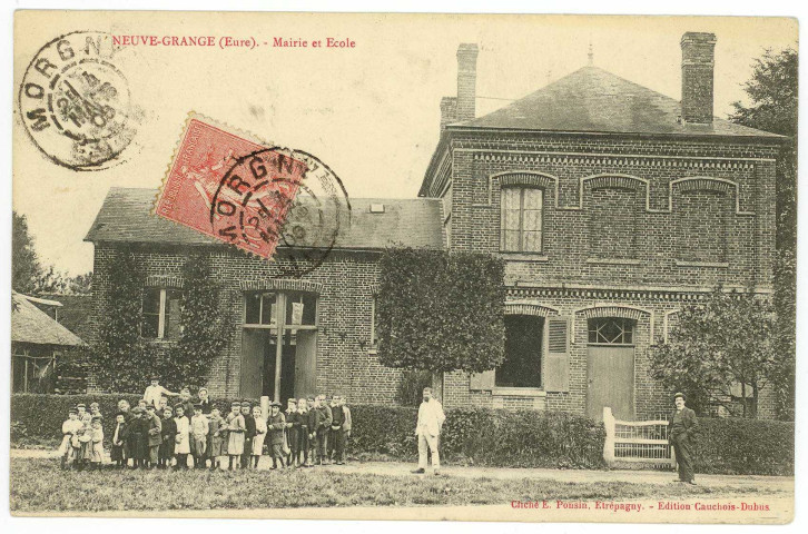 Neuve-Grange (La). Mairie et Ecole.
