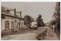 Plessis-Grohan (Le). [Vue d'une épicerie-restaurant].