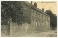 Saint-Aubin-d'Ecrosville. L'ancien Pensionnat.