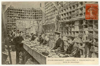 Francheville. Etablissement LEMAITRE à Francheville - Salle de Paquetage.