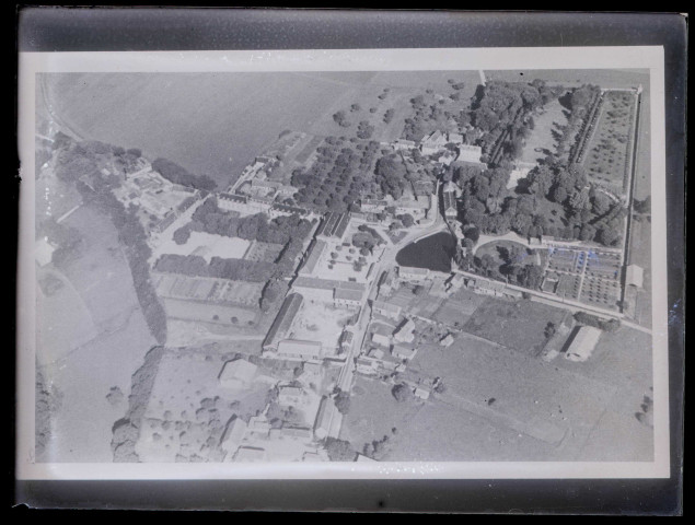 Vue aérienne d'Orgeville (Eure).