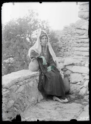 Costume féminin d'Ourfa (Turquie).