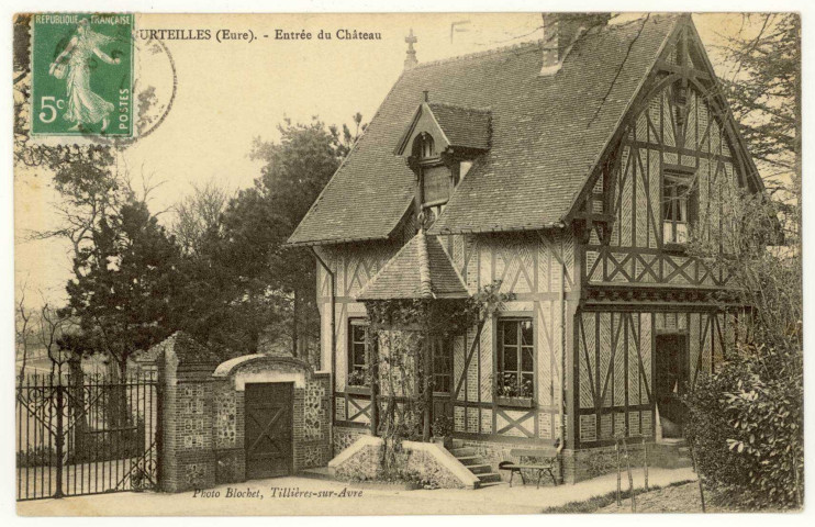 Courteilles. Entrée du Château.